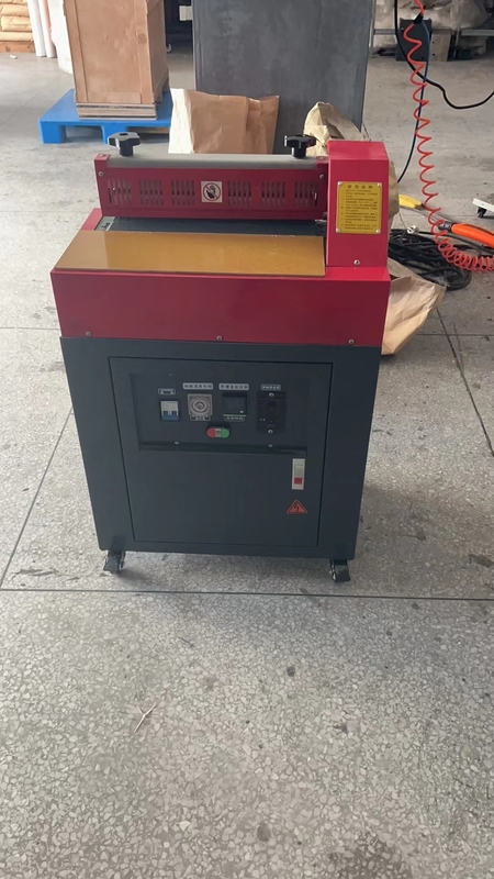 熱溶性粘着塗装機 粘着剤 ローラーラミネート機 空気フィルター用