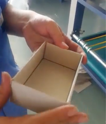 ボール紙MDFナイフ紙堅い箱作りのための自動ハードカバーV溝の打抜き機